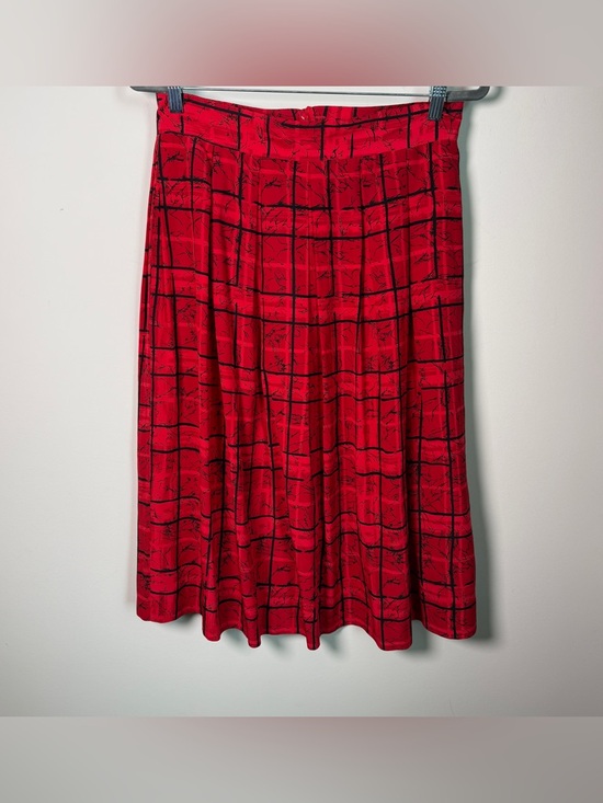 Sophicates by Jonathan Martin Dresses & Skirts - Sophisticates by Jonathan Martin Vintage 100% Silk Pleated Skirt 14 Red Black